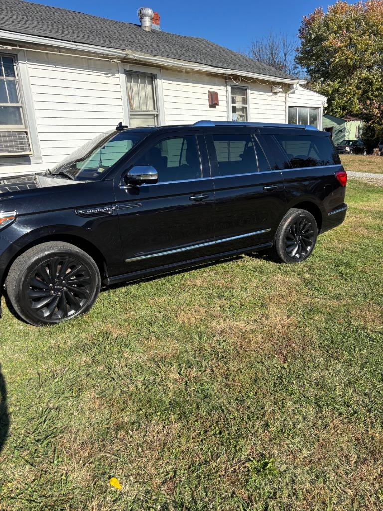 2020 Lincoln Navigator Black Label L's photo